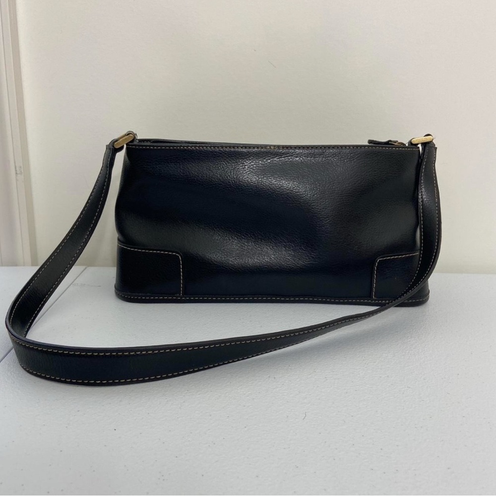 Elegant Black Leather Shoulder Bag